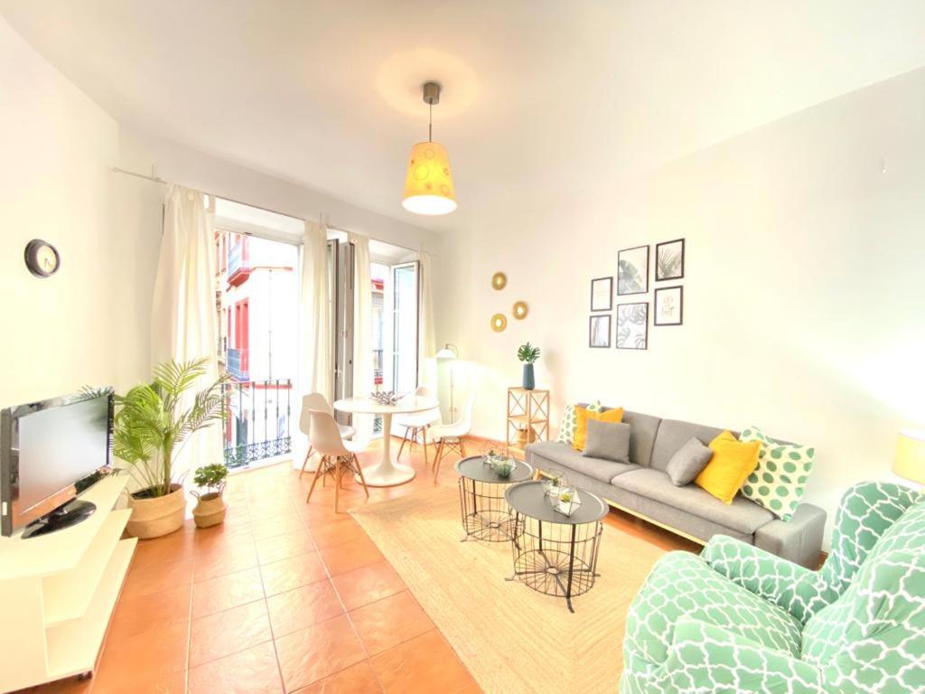 Superb Apartment In Downtown Of Sevilla ,Parking Optional, Top !! Εξωτερικό φωτογραφία
